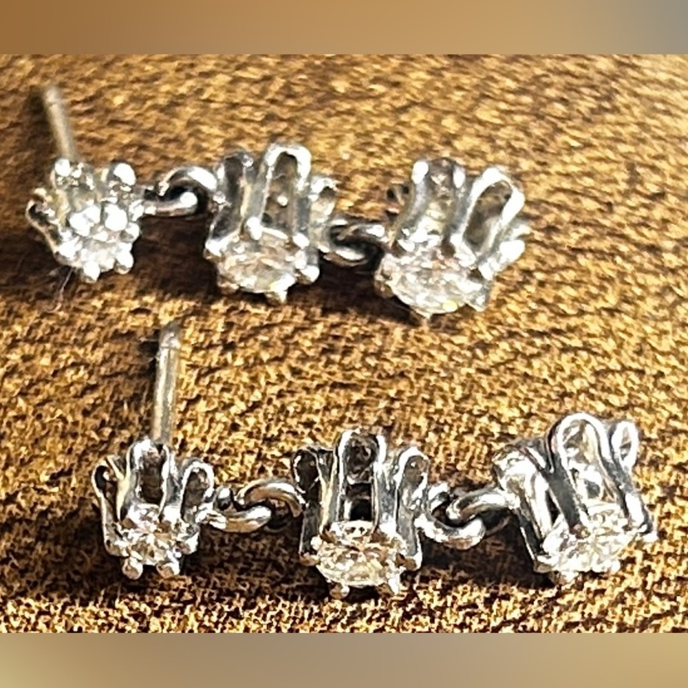 Antique victorian buttercup 14k white gold and diamonds.